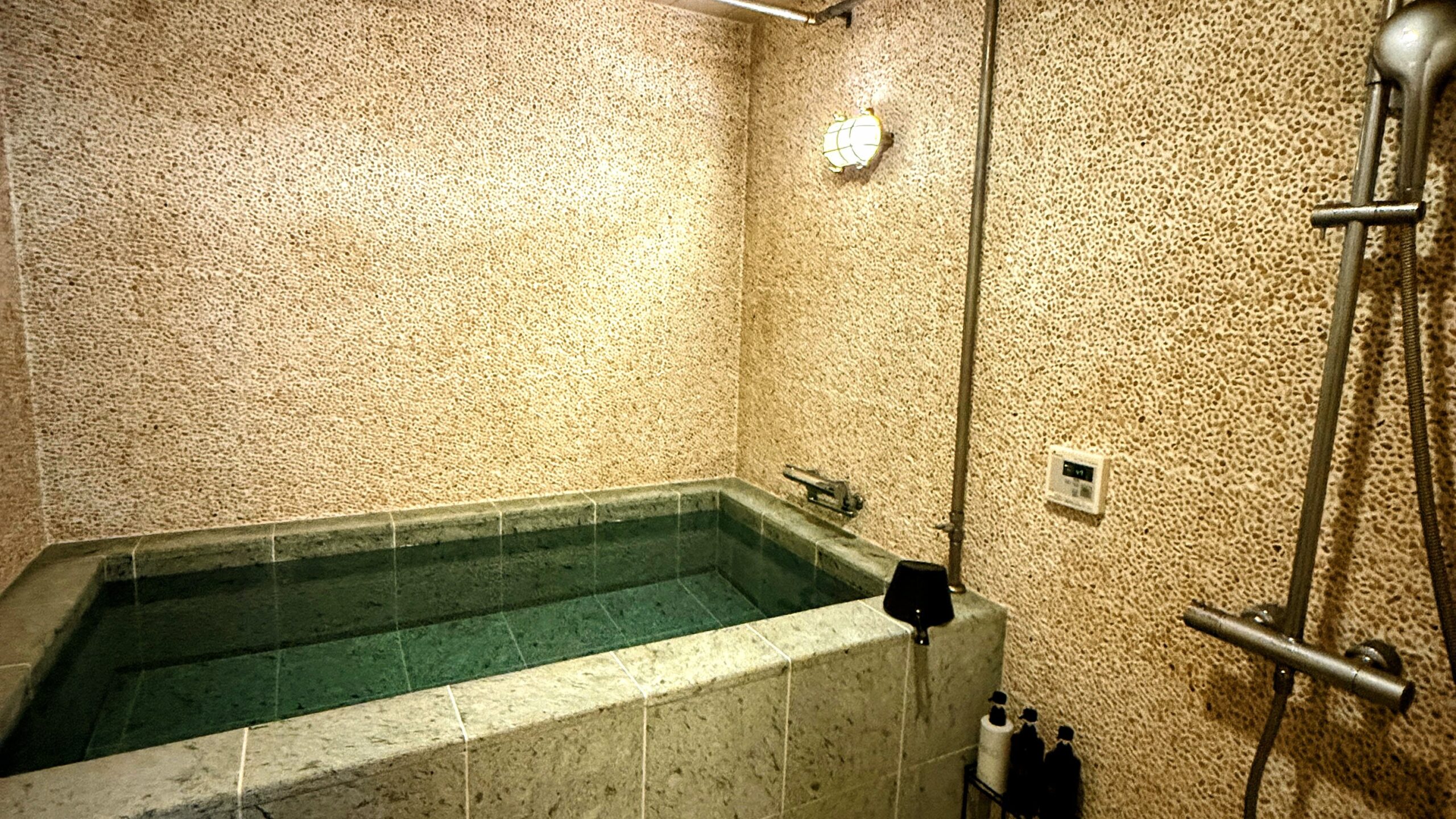 AKAGI LOG INN 屋内の温かいお風呂