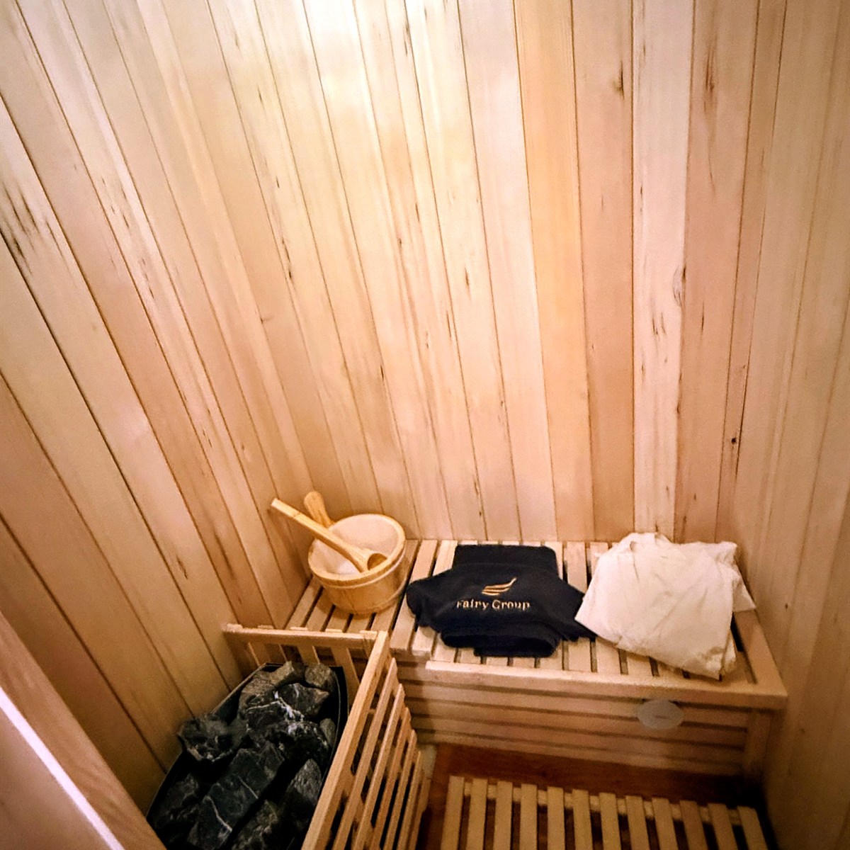HOTEL Espana 200号室の浴室に設置されたサウナ